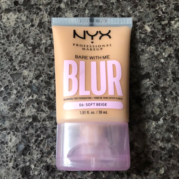 NYX Professional Makeup Blur concealer in Soft Beige New - Picture 1 of 2